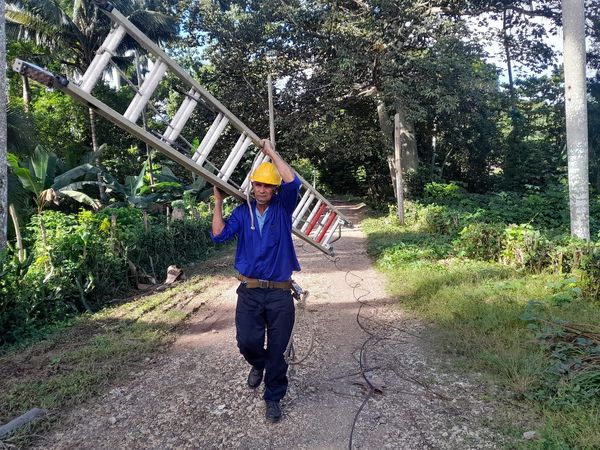 manuel_barzaga's tweet photo. Hasta intrincados lugares de la montaña lleva @ETECSA_Cuba las comunicaciones #EtecsaTeAcompaña #CubaPorLaTransformaciónDigital https://t.co/D3LpjobxlN