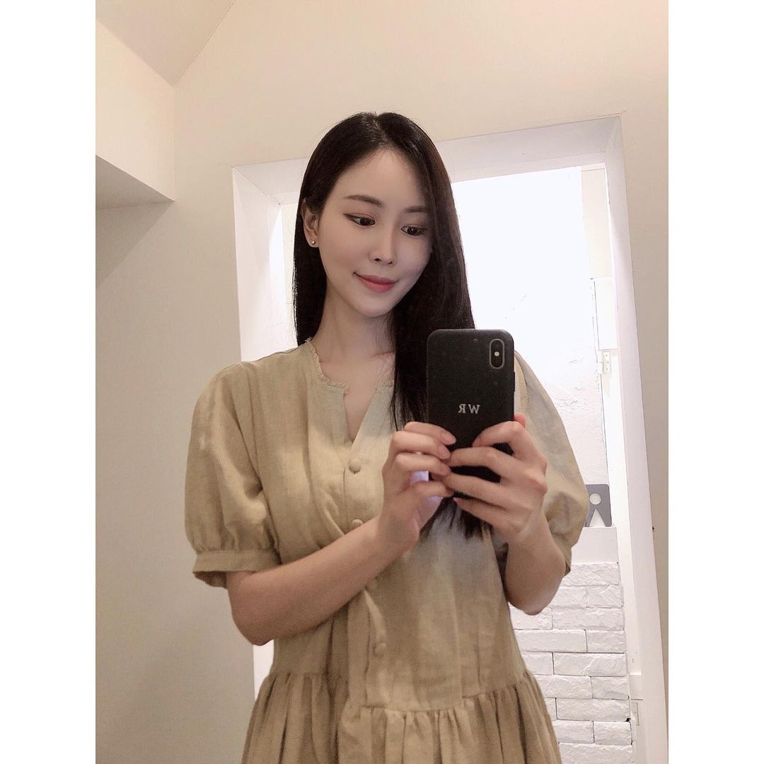 아마 나도 열살쯤 더 먹으면 난 의사 표현 할만큼 했다 인류의 미래는 젊은 당신들 손에... 하고 드라마 틀어놓고 꽃 자수 놓으면서 강건너 불구경이나 할지도 모르겠음