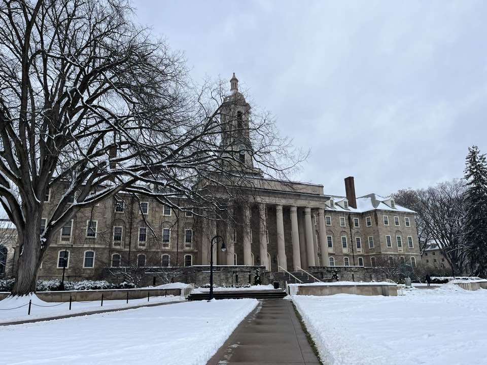 LevieAlvin's tweet photo. Always a great day to walk around campus. #WeAre #PennStateCampus https://t.co/IsB1JUsDVX