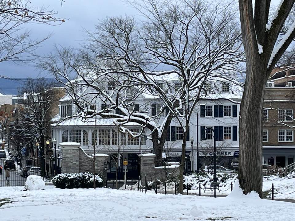 LevieAlvin's tweet photo. Always a great day to walk around campus. #WeAre #PennStateCampus https://t.co/IsB1JUsDVX