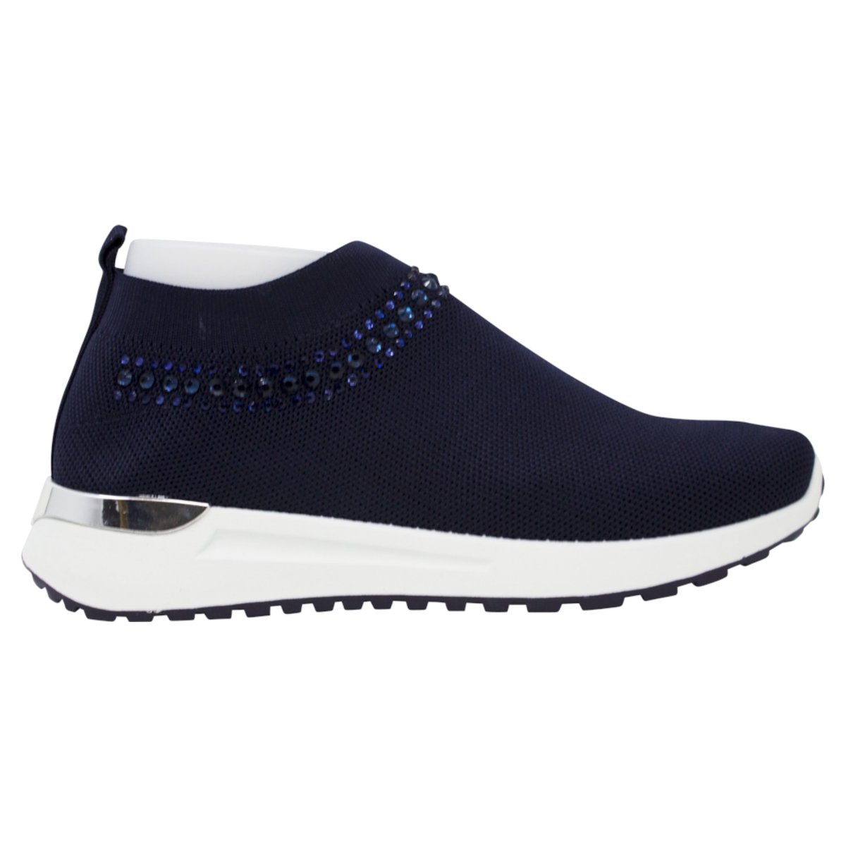 rentoes's tweet photo. Trainers for the new season: these trainers are super light and breathable, perfect for the warm and hot weather. Plus, they are extremely practical, with no laces required. Discover more styles now:  https://t.co/fVdaJCnsTD

#Wholesale#Breathabletrainers#Superlight#Trainers https://t.co/qC3Brdwxpq