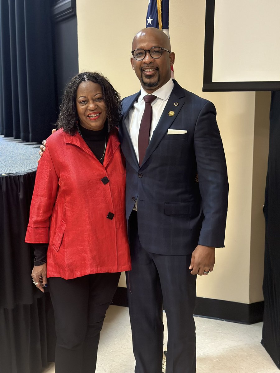 meredadjohnson's tweet photo. @ItsInDeKalb Board of Commissioners proclaimed January 9th as “Regional Director @AntrellTyson Day in DeKalb”. Tyson currently serves as an appointee of President Joe Biden in the department of Health and Human Services and is a proud graduate of Towers High @DeKalbSchools https://t.co/QJWrxFuhn8