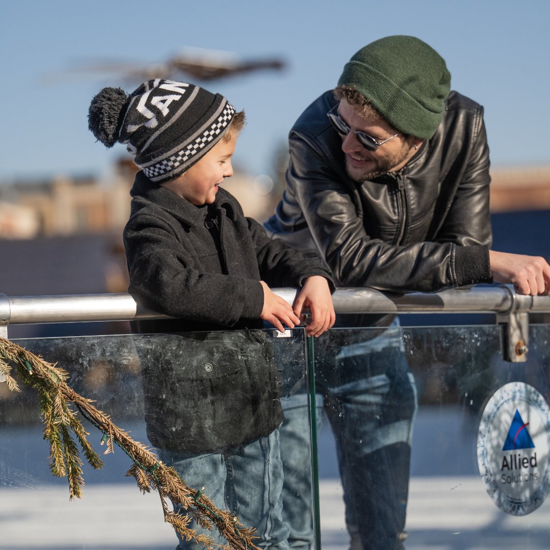 CarmelChristkin's tweet image. The Ice at Carter Green is open from Jan. 12 to Feb. 29! Enjoy skating around the beautiful outdoor ice rink. ⛸️

For more info &amp;amp; to purchase tickets, visit: theiceatcartergreen.com

#CarmelIN #IceAtCarterGreen #visitHC