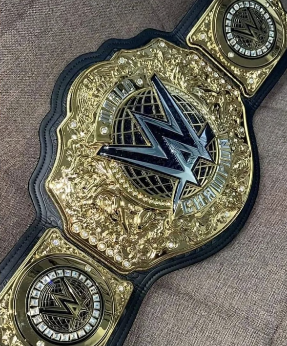 wrestle_chatter's tweet photo. Are we advocating for Jinder Mahal to reclaim the respect he rightfully deserves and Win the WWE World Heavyweight Championship?

If yes, RETWEET!
#JinderForGold

The Modern Day Maharaja will rule again! 👑🇮🇳