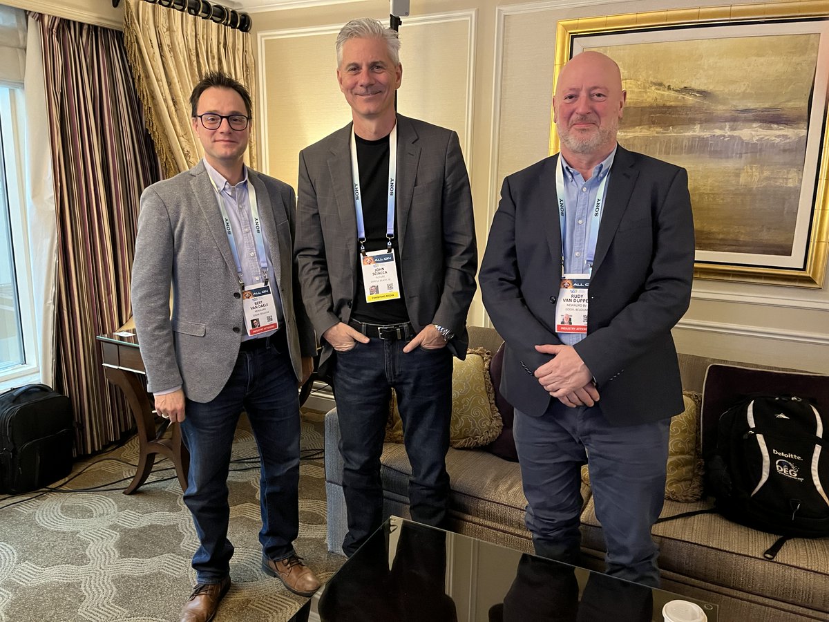 We were honored to be visited by @SciaccaTweets of @ResiSys at #CES2024, who got to experience the new AURO-CX immersive audio streaming codec firsthand. Thanks for coming by, John! #CES #immersiveaudio #nextgenaudio #surroundsound #streaming #streamingaudio #AURO3D