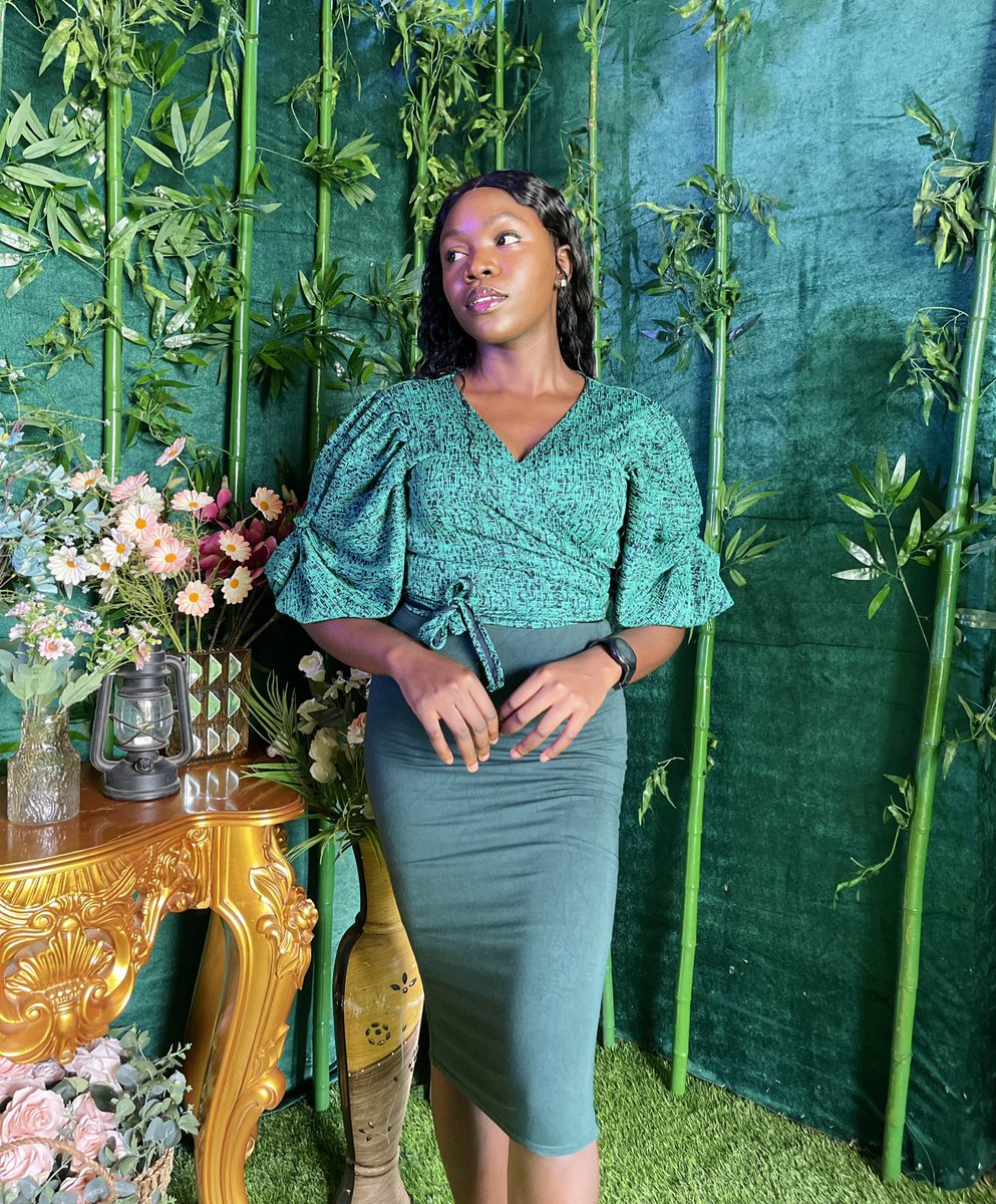 VOmuera's tweet photo. “That person is like a tree planted by streams of water, which yields its fruit in season and whose leaf does not wither— whatever they do prospers” Psalm 1:3 NIV

The smile in the third picture is how I want to be all through 2024💚 #2024 https://t.co/iBiCusJcII