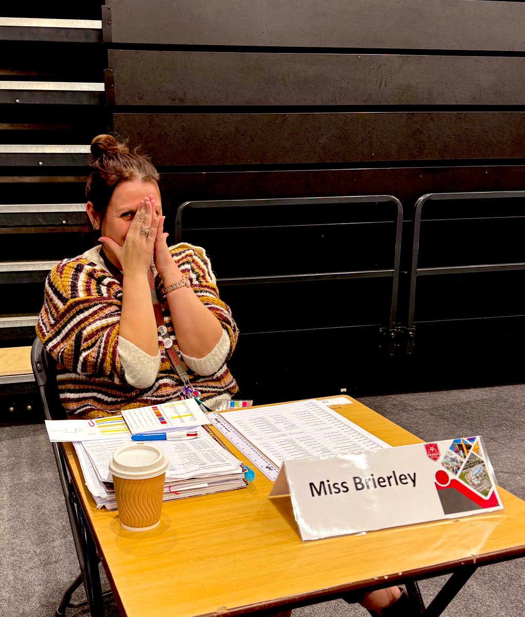 JHN_TDE's tweet photo. Join me in wishing Ms Brierley a happy first Parent’s Evening 🎉🥳👏🏽
#AO
#vocationnotoccupation 
@mrsbutlerAHT 
@KDiveney https://t.co/eUkqYXT37n