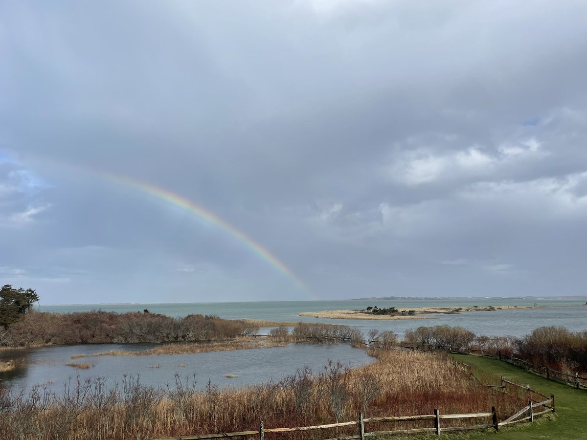 MatthewPalka's tweet photo. A #Nantucket #Rainbow compliments of winter storm #Finn https://t.co/yf3y5CpzRX