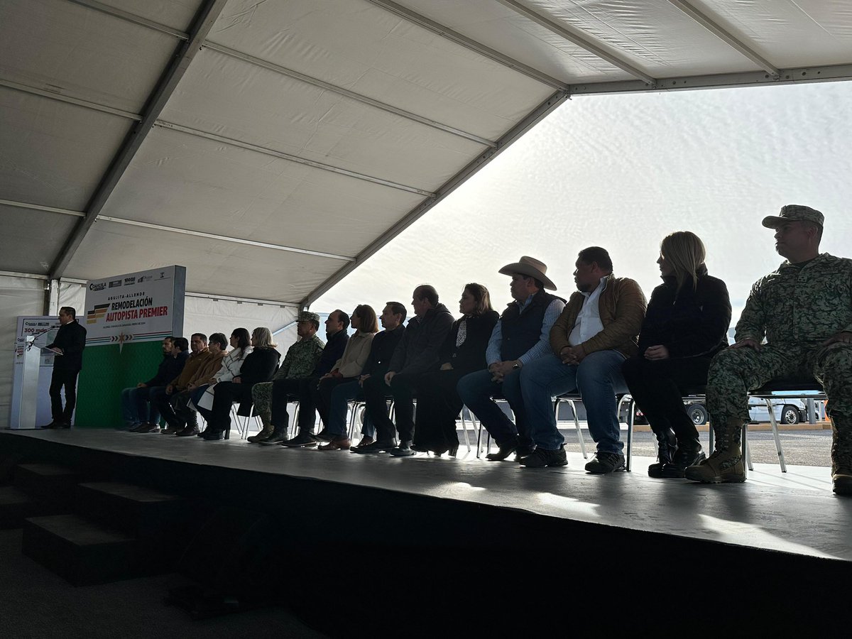 En #Allende en la Remodelación de la Autopista Premier. #CoahuilaPaDelante #APasosDeGigante #CreciendoJuntos