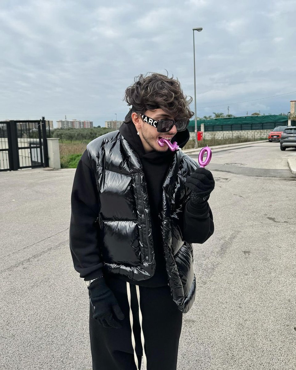 aulolaaa_'s tweet photo. amore🥹🤍 https://t.co/pfmDj1EHPa