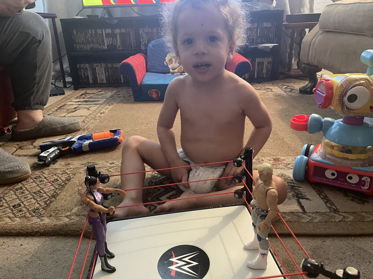 Dora_Lostmymap's tweet photo. My son’s out here having No DQ matches between @BiancaBelairWWE and @CodyRhodes 😂. #FavoriteChristmasGift @WWE https://t.co/jsd1I9thV0