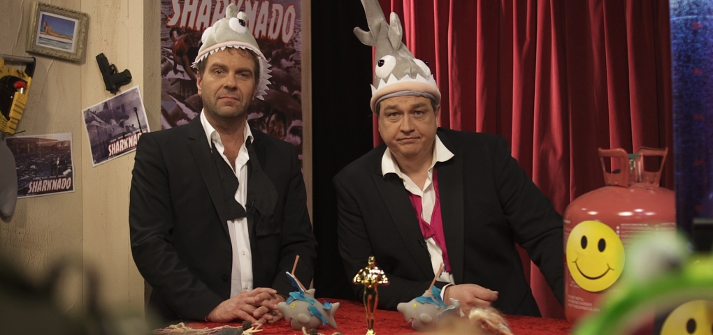 ProvokingCats's tweet photo. Jubiläum!

Heute vor 10 Jahren wurde #Sharknado das erste Mal bei #SchleFaZ gezeigt 🦈 https://t.co/ru8B7ldCME