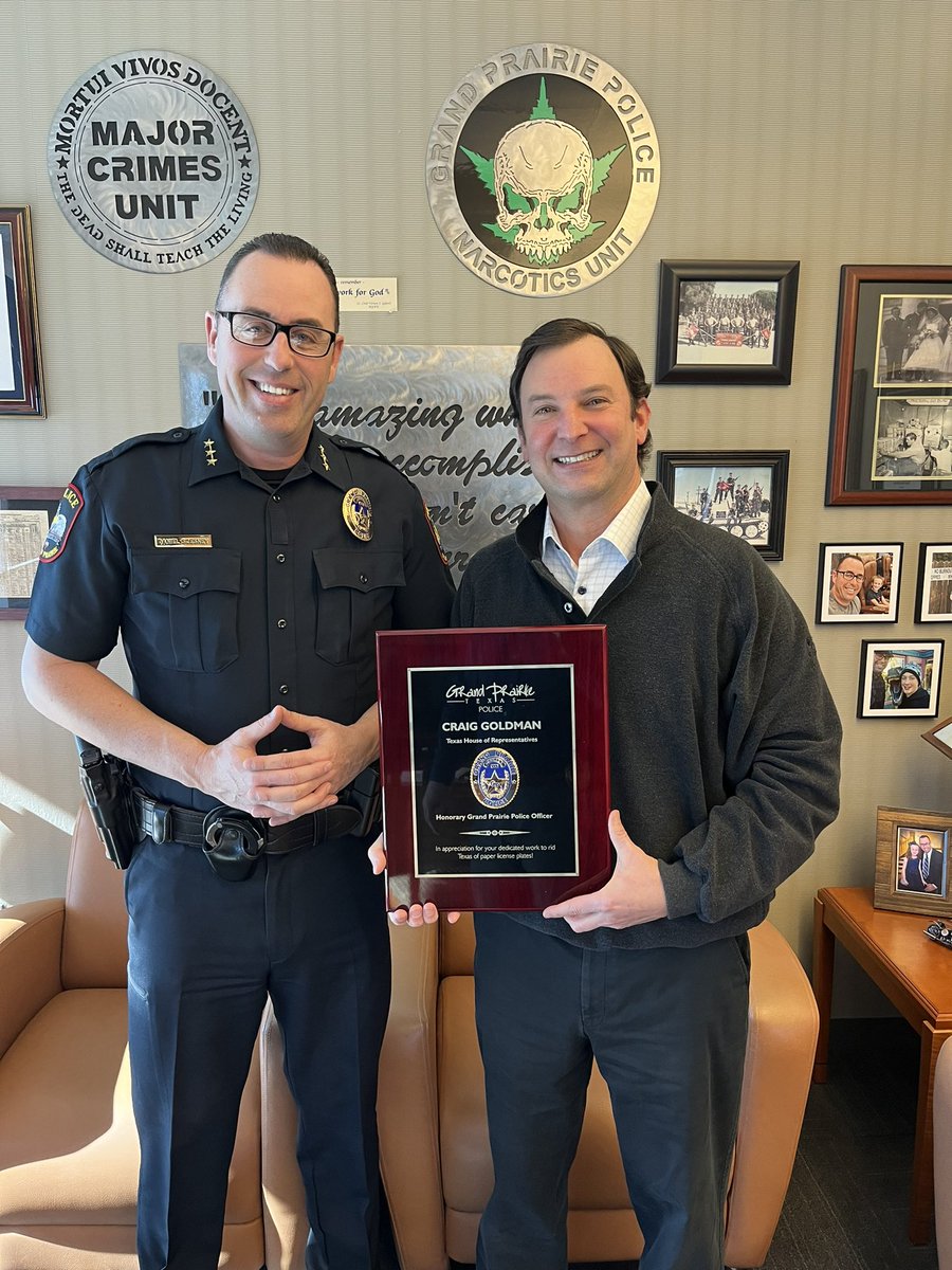 I was honored to be named an honorary Grand Prairie police officer by @ChiefScesney for our work on HB718, the law to eliminate paper license plates in Texas. We will never forget Officer Brandon Tsai. #txlege