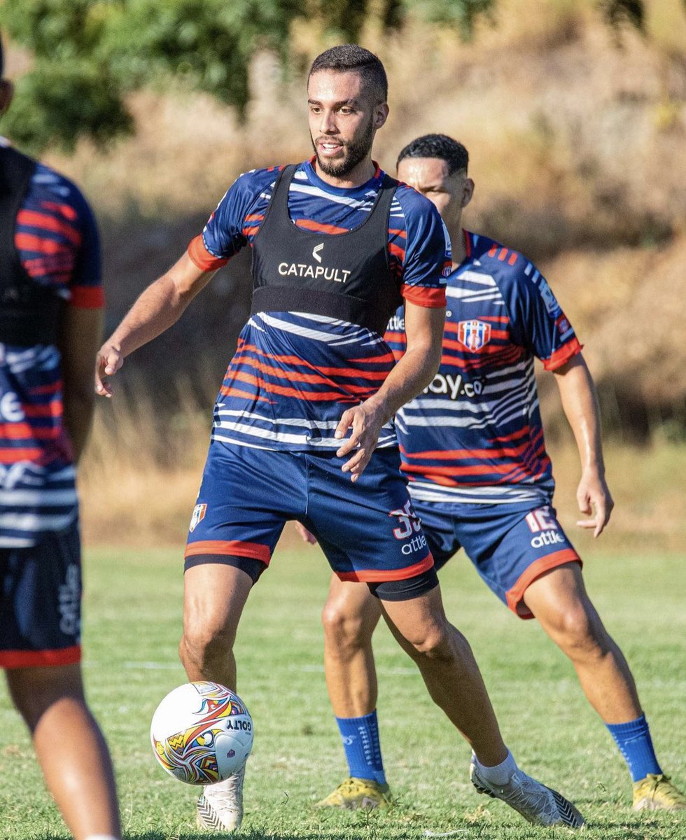 joseortiz1027's tweet photo. Junior de Barranquilla 🦈 estará jugando este Sábado y Domingo los encuentros de preparación previo a la final de la Super Liga. 

- Sus rivales serán #UniónMagdalena 🔴🔵  y #RealCartagena 🟡🟢 https://t.co/reUb3JW2ww