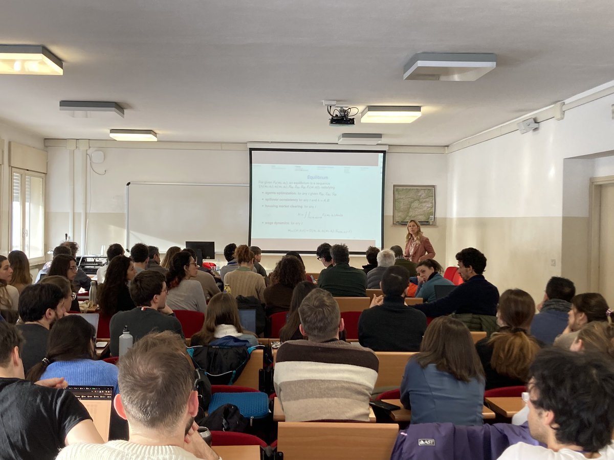 SchiavonLucia's tweet photo. @FAndreoli83 Day 3 - winter school #IT17 Canazei #inequality 💥

Lecture 1 - Great way to start! Alessandra Fogli, using a GE with overlapping generations model, shows that #inequality and #segregation amplify each others due to local spillovers of #neighbourhood through educational channel https://t.co/qYHeQ7J2J7