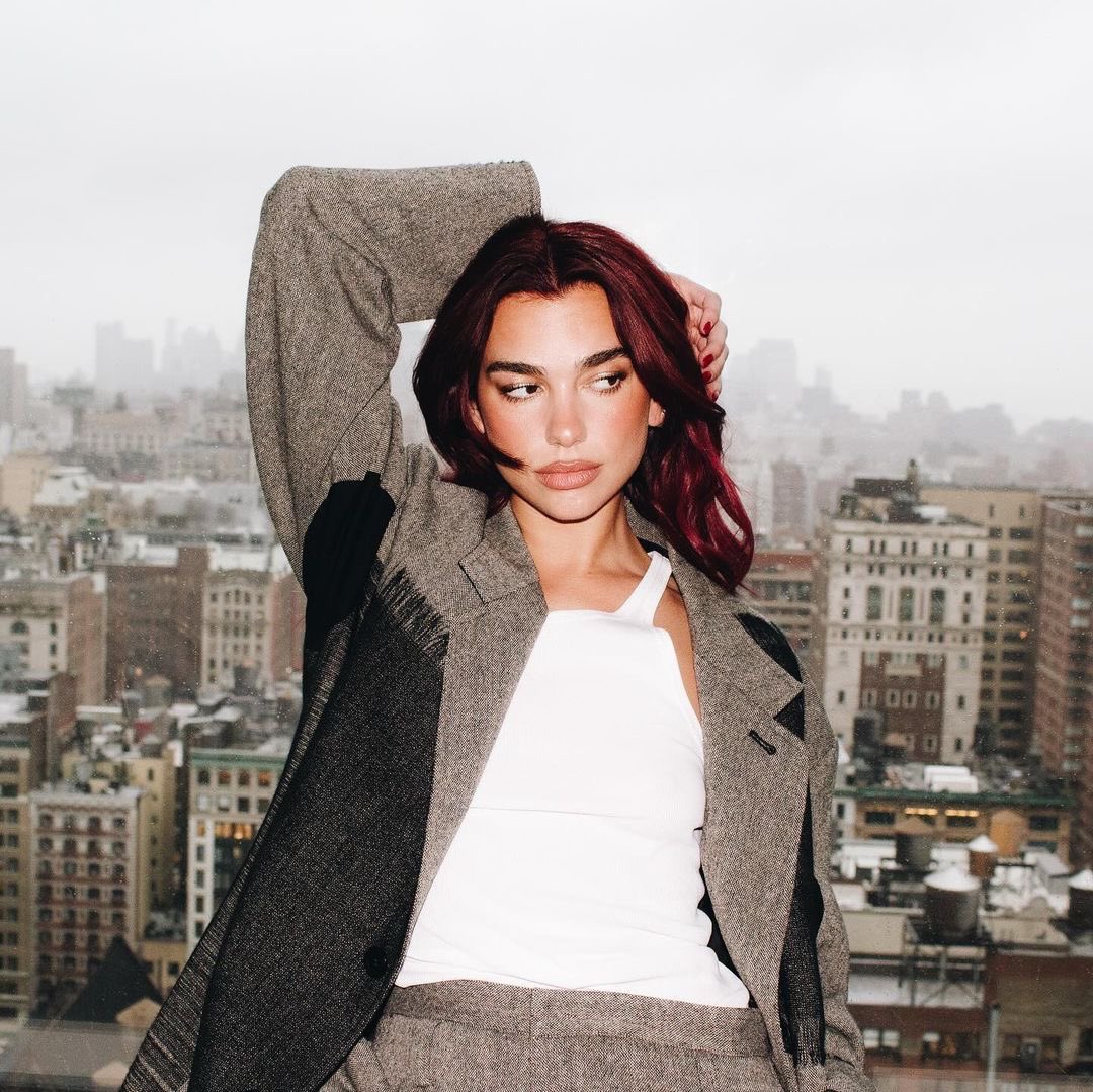 DUA LIPA tweet media