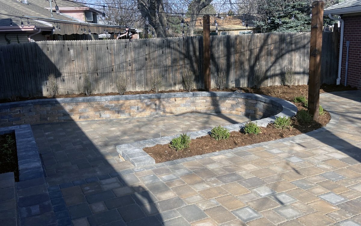 TbirdDesign's tweet photo. If your current patio is more of a pain than a pleasure, let us help you pave the way for a new one. If it's time for an upgrade, you'll find plenty of photos to inspire you on our website. #landscapedesign #denverlandscaping #hardscape #outdoorliving #designinstallation #pavers https://t.co/GzP1a5U7KX
