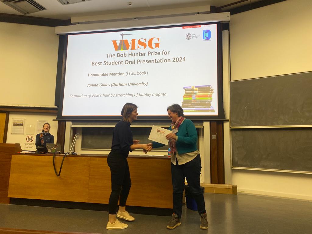 vmsg_uk's tweet photo. Huge congratulations to the winners of the student awards! 🥳 The award for best talk went to Tegan Havard, with Janina Gillies @Geojanina getting an honourable mention. Best poster was won by Ceri Allgood, with hon. mentions for Tianyuan Zhu @TianyuanZhu &amp; Emma Hadré @emmahadre https://t.co/GOAy4ELREU