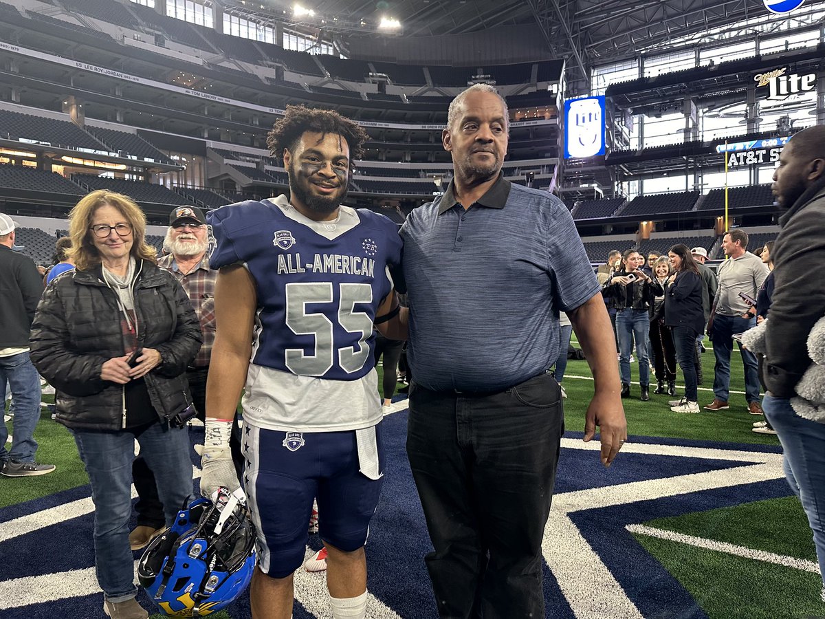 ictnation08's tweet photo. Blessed to play in All American game @BlueGreyFB Thank you all the coaches and players making this happen can’t wait to see you guys down the road!!!  It was a blessing playing best in US. These the moments we live for #ACCESS #OPTIONS 

Watch full game: https://t.co/CQx16tdUR9 https://t.co/VswfEArLay