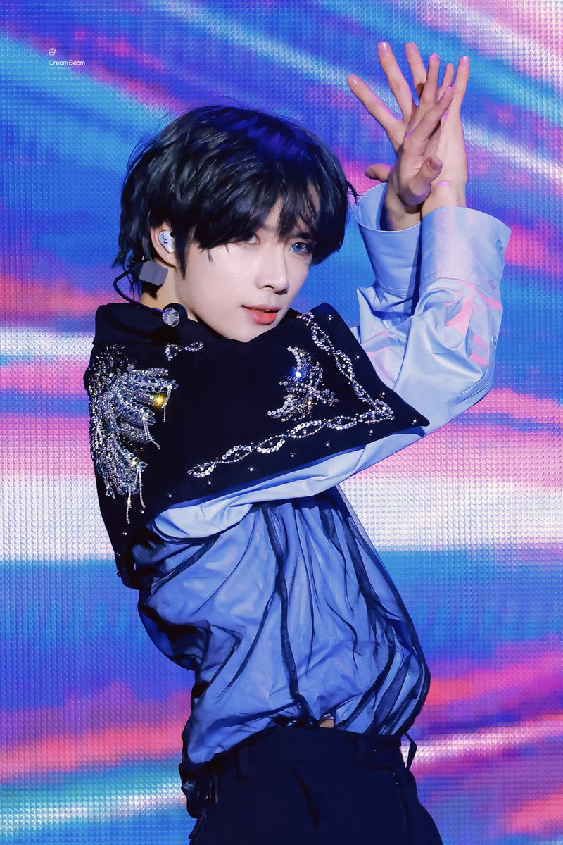 Bam2gyu_'s tweet photo. 써클차트 범규 2023 ➡️ 2024 https://t.co/4ocBXWVqAb