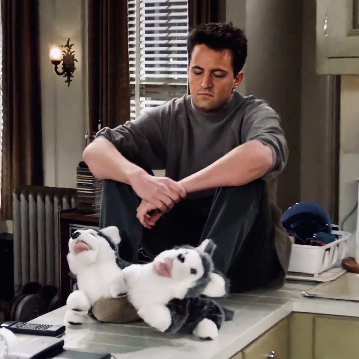 ChandlerBing_12's tweet photo. Wednesday mood: Chandler Bing https://t.co/tB3mAASQnl