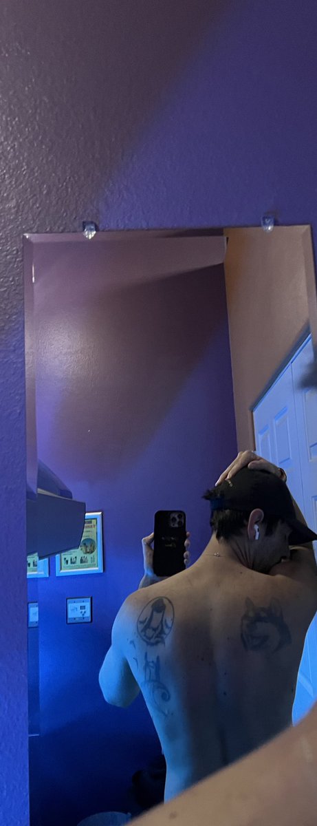 NoahmurphyXXX's tweet photo. Back day https://t.co/4ZwJmhiTfQ