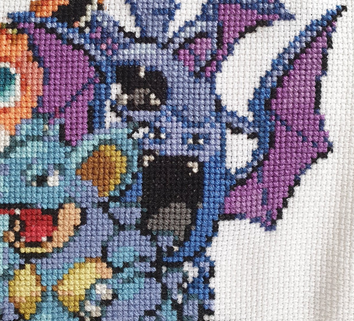 Synea78's tweet photo. Nosferalto #042 et sa graaaande bouche 👄  #epicpokemoncrossstitch https://t.co/TbhC3duxHh