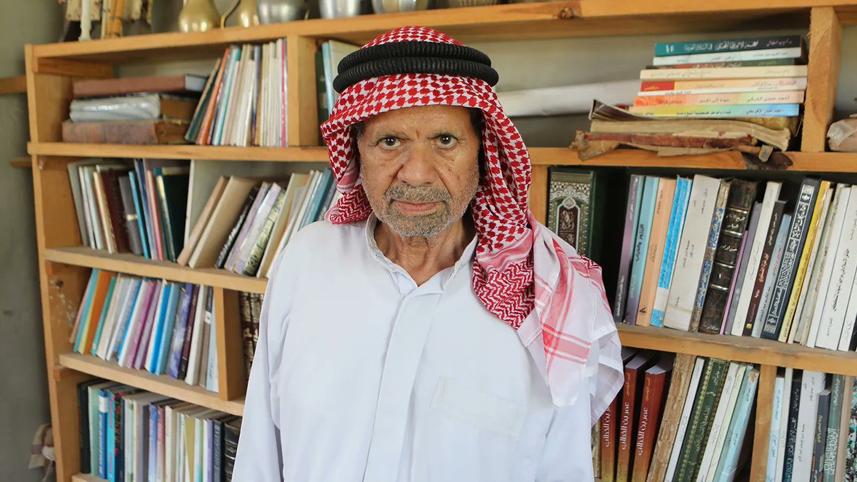thaqafatalhind's tweet photo. Born in Beersheba in 1947, Abd al-Karim al-Hashash grew up in Rafah. He wrote dozens of books on Arab history and culture. In 2011, he left Damascus's Yarmouk refugee camp, where the library he built was destroyed. He returned to Gaza and on 24 October 2023 was killed by Israel. https://t.co/HCM0DKi3yZ