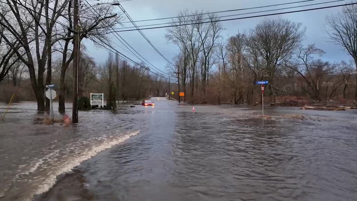 WTNH's tweet photo. JUST IN: Norwich has issued a mandatory evacuation order for all areas along the Yantic River from the Bozrah town line to the area of Backus Hospital. https://t.co/f3sdWK6eUs https://t.co/0NrmEciZxw