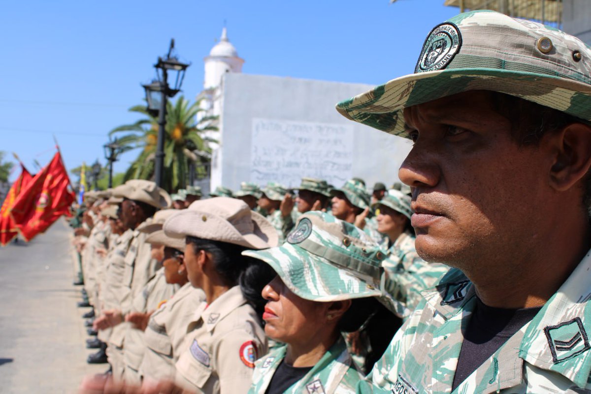 Milicia_ve's tweet photo. #10ENE Así se desarrollaron en la Población de San Carlos, Edo. Cojedes, las actividades conmemorativas al 164  aniversario del salto a la inmortalidad del General Ezequiel Zamora, contando con la presencia del MG. @Opermarcano4, Comandante General de la @Milicia_B1 https://t.co/Stex4SoAmQ