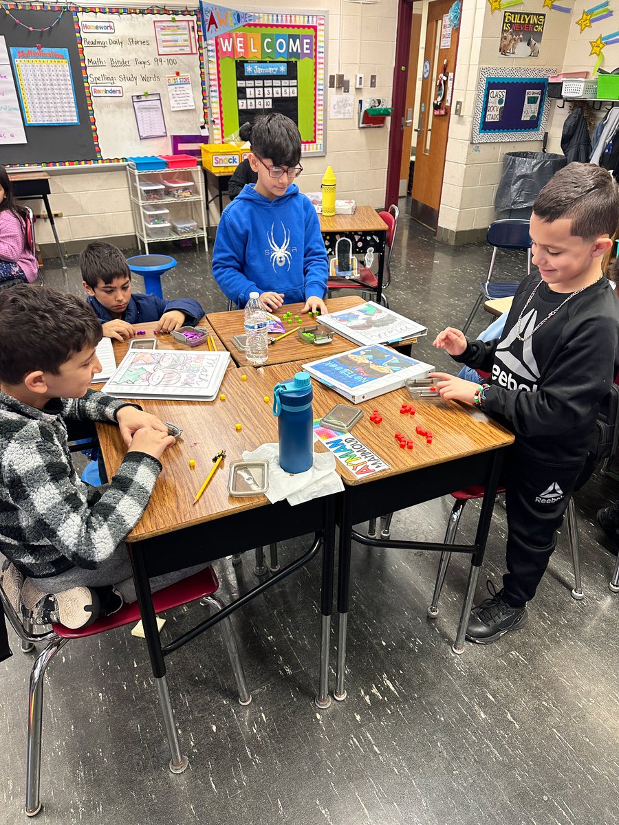 MrsTheres's tweet image. Modeling multiplication during our @iReady lesson with @mrs_shue #d109Pride