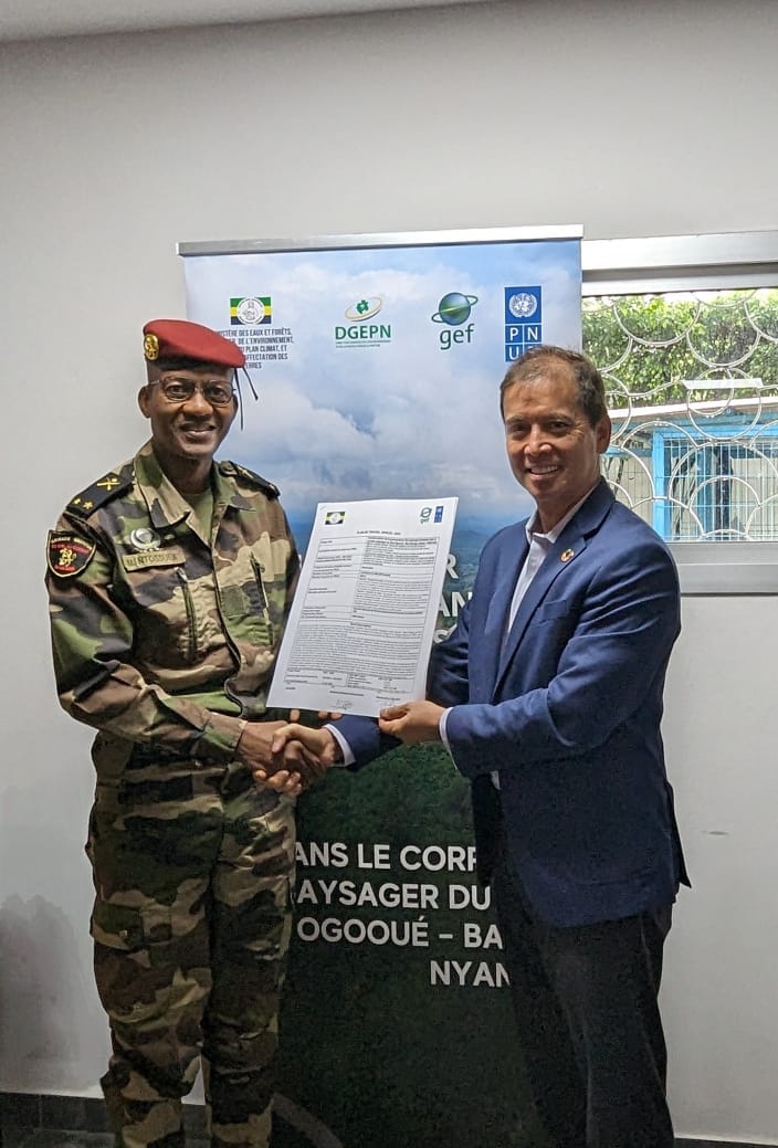 UNDPGabon1's tweet photo. Commençons l'année avec vigueur avec nos partenaires privilégiés.🤝 Réunion du COPIL #GEF7- "Transformer la gouvernance des paysages forestiers dans le corridor du Bas-Ogooué et de la Basse-Nyanga", présidée par le Ministre. Env🌳
🚀Accélérons la cadence du développement en 2024! https://t.co/9FnlU8j9JQ