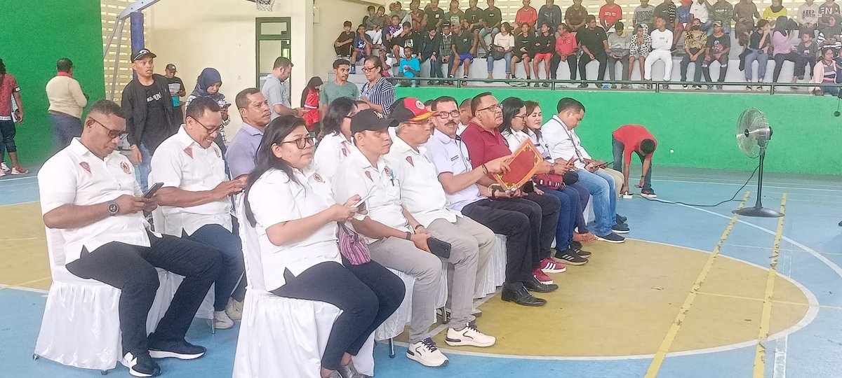 MimbarRakyatOL's tweet photo. 126 Petinju “Berjibaku” di Kejuaraan PERTINA Ambon Cup II-2024 https://t.co/smXpOlSIKG https://t.co/7RBA1Mr6ky