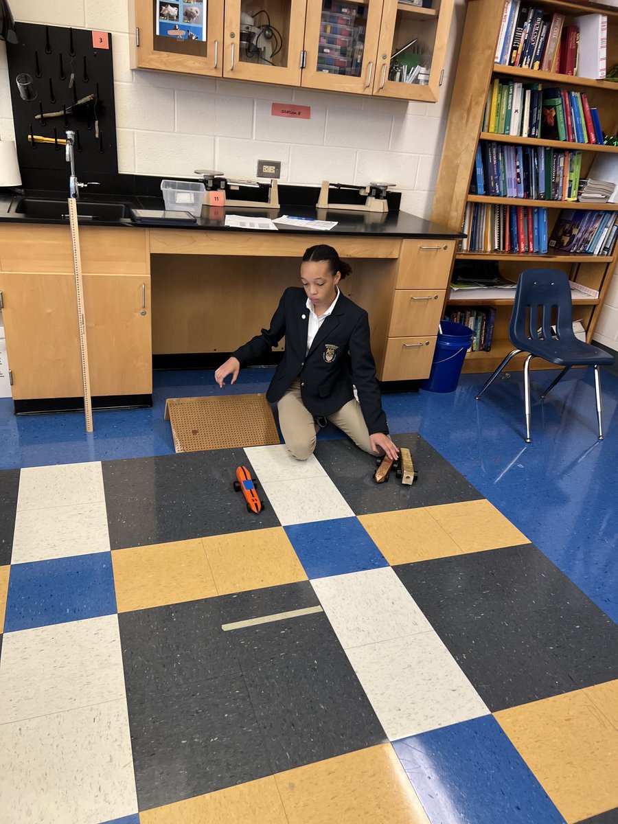 klhealan's tweet photo. ⁦@WAMiddleSchool⁩ Having fun calculating velocity of previously made dragsters to brainstorm about our own dragster design. https://t.co/Bo5EBKPmM0