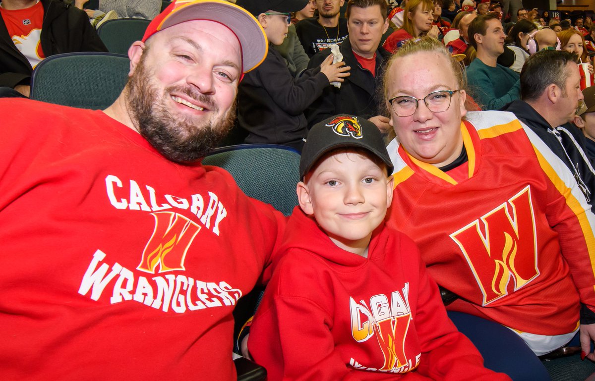 We've got 4 tickets to giveaway for <a href="/AHLWranglers/">Calgary Wranglers</a> game tomorrow night! 

Entering is easy:

💥RT This post
💥Reply with who you are bringing to the game!

It's that simple! We will randomly draw a winner this afternoon!