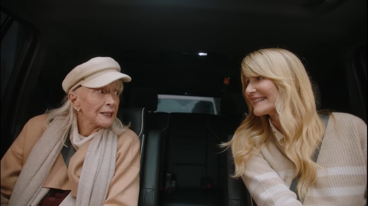 Otalia69's tweet image. @Diane_Ladd @LauraDern #HappyNewYear...🎊 Thank you for these interviews w/ @ParadeMagazine and @Ancestry...😘 #DianeLadd #LauraDern #ParadeMagazine #Ancestry #HoneyBabyMine 🌟
youtu.be/U0LxTWi1Cxs