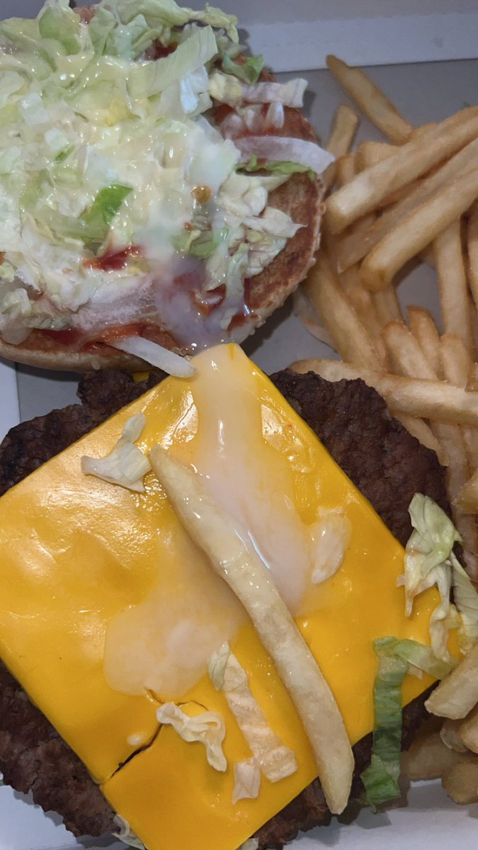 JimFortressguy's tweet photo. A story in 4 parts. Forgot to save the recording of me cumming since this was all on Snapchat lol.
#cumfood #cumonfood #cuminfood #cum https://t.co/Td3tJP17Hd