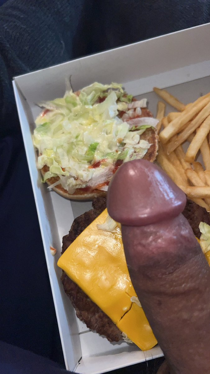 JimFortressguy's tweet photo. A story in 4 parts. Forgot to save the recording of me cumming since this was all on Snapchat lol.
#cumfood #cumonfood #cuminfood #cum https://t.co/Td3tJP17Hd