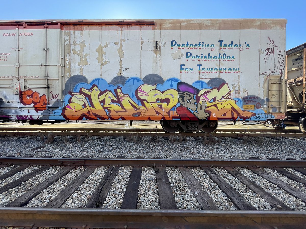 TRAVMSK's tweet photo. Freight train graffiti with the triple OG #WaneCOD #TravMSK #MSK #COD #CRYOTRANS #RXR https://t.co/PbH3aV6xSG