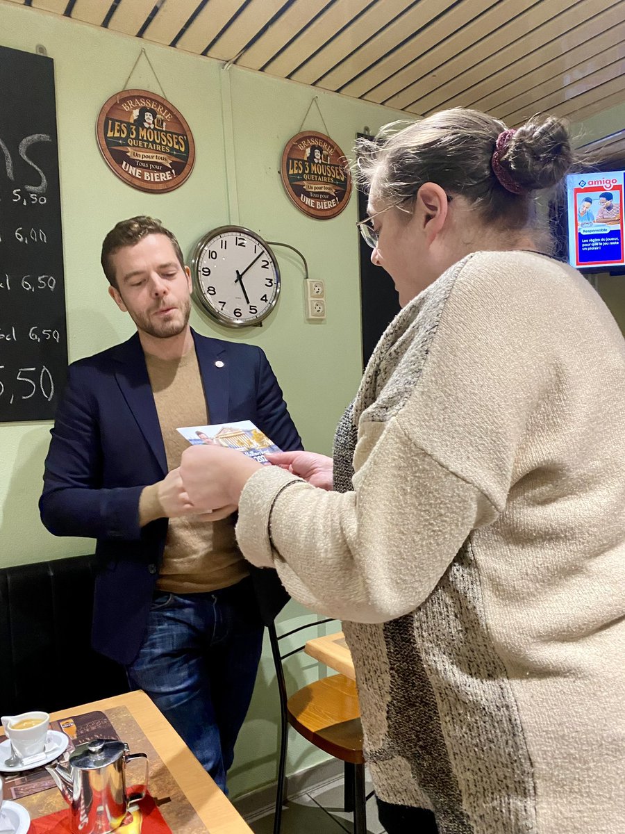 thib_francois's tweet photo. Rencontre avec les commerçants de #Cuincy pour leur transmettre personnellement mes vœux pour 2024. Les commerçants sont le poumon de nos communes nous devons les soutenir 👍 https://t.co/uXHhmRakkj