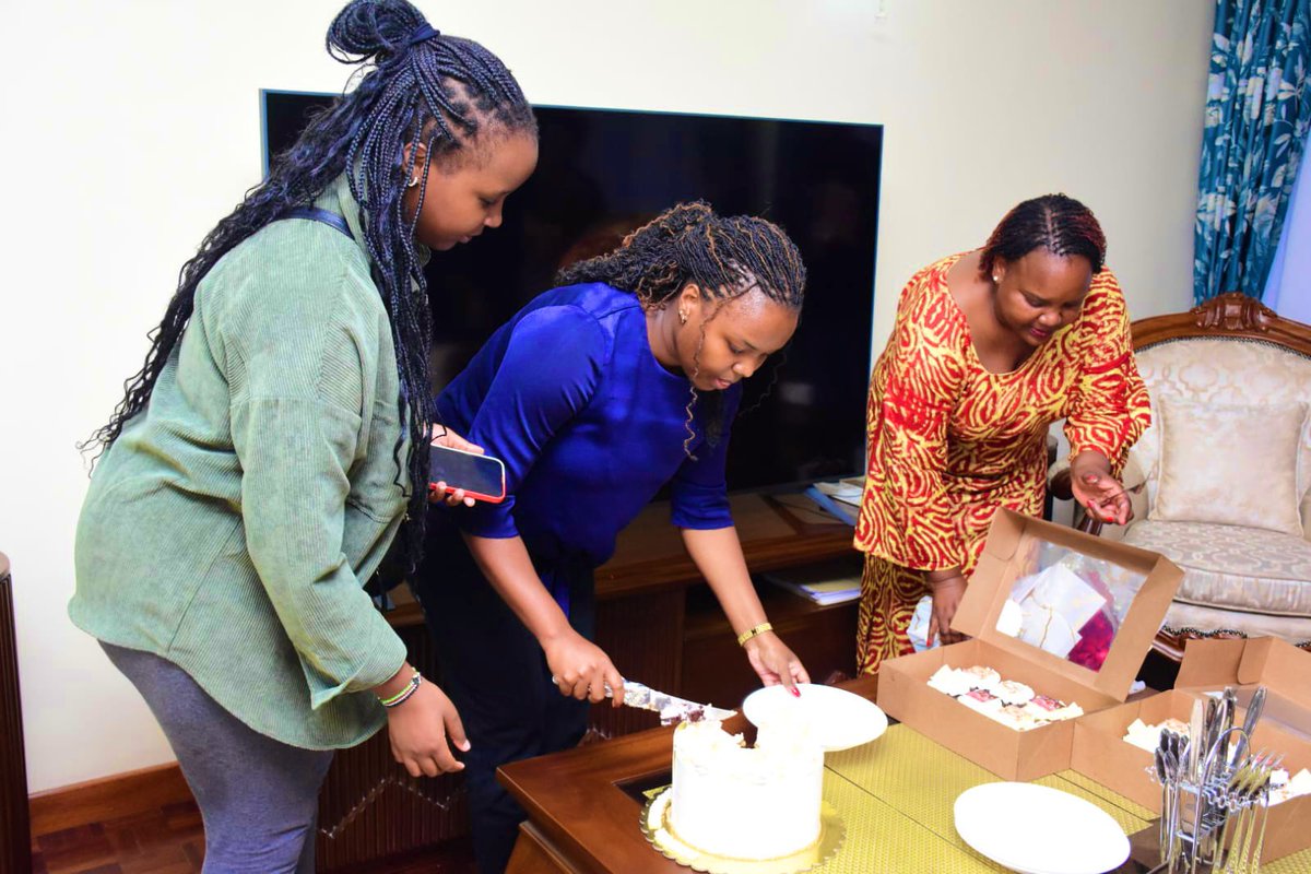 WaziriBore's tweet photo. Thank you for all the Birthday wishes, all the messages and prayers and for the lovely  surprise by my family and team at the office. 
Here’s to another year filled with God’s blessings grace and the honor to serve. https://t.co/vnaRpgaY1S