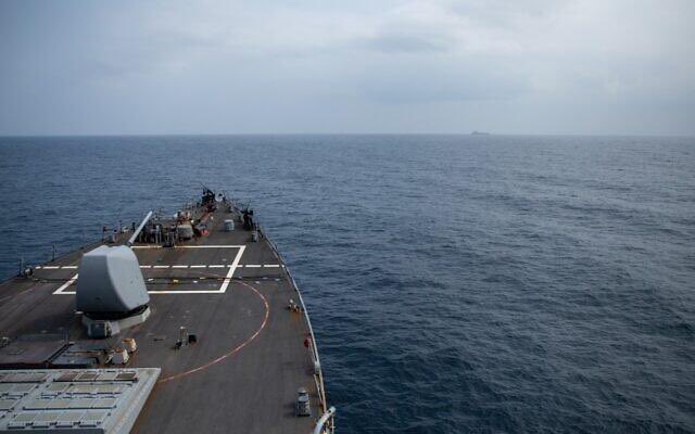 AmilcarMB68's tweet photo. #MarRojo || Barcos mercantes que circulan por el estrecho de #AlMandab deberán declarar ante los hutíes de #Yemen que no están haciendo negocios con #Israel, y si se confirma que mintieron, tendrán vetado el paso, anunció el gobierno hutí. https://t.co/abtLzYwpYV