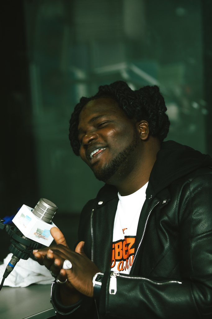 akuchi_chapo's tweet photo. The Trap ways. Thank you @937RhythmFm 
Y’all get prepared for the big thing coming 💯💨

#AKUCHI
#AKUCHICHAPO https://t.co/HZpLh8GIQM