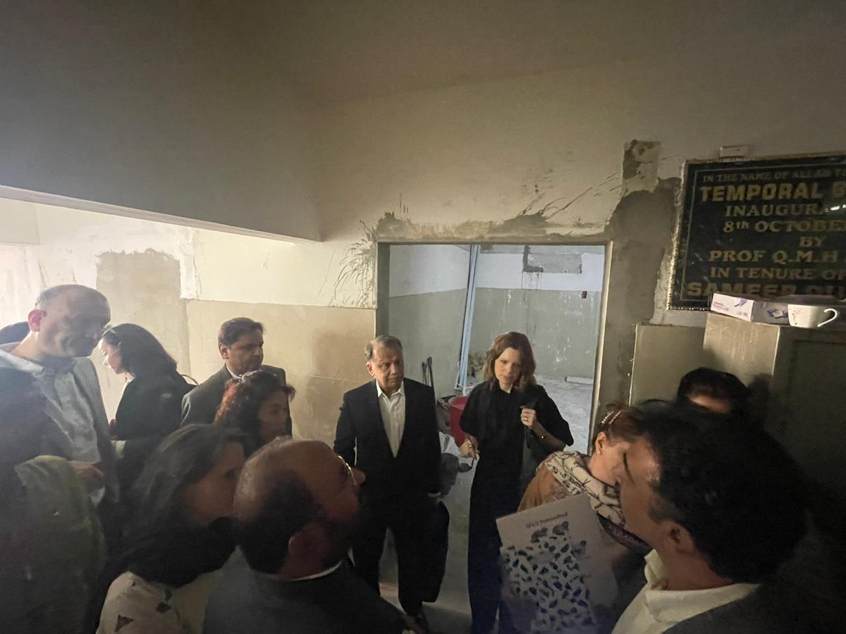 UNDP_Pakistan's tweet photo. 💉People who inject drugs in Pakistan are among the worst affected by #HIV compared to other countries. With @CDCHIVAIDSSINDH and @GlobalFund, @UNDP 🇵🇰 is supporting Pakistan’s first OAMT center to manage opioid addiction in Karachi to stop the epidemic and #EndAIDS. https://t.co/yW3JxX0ue7