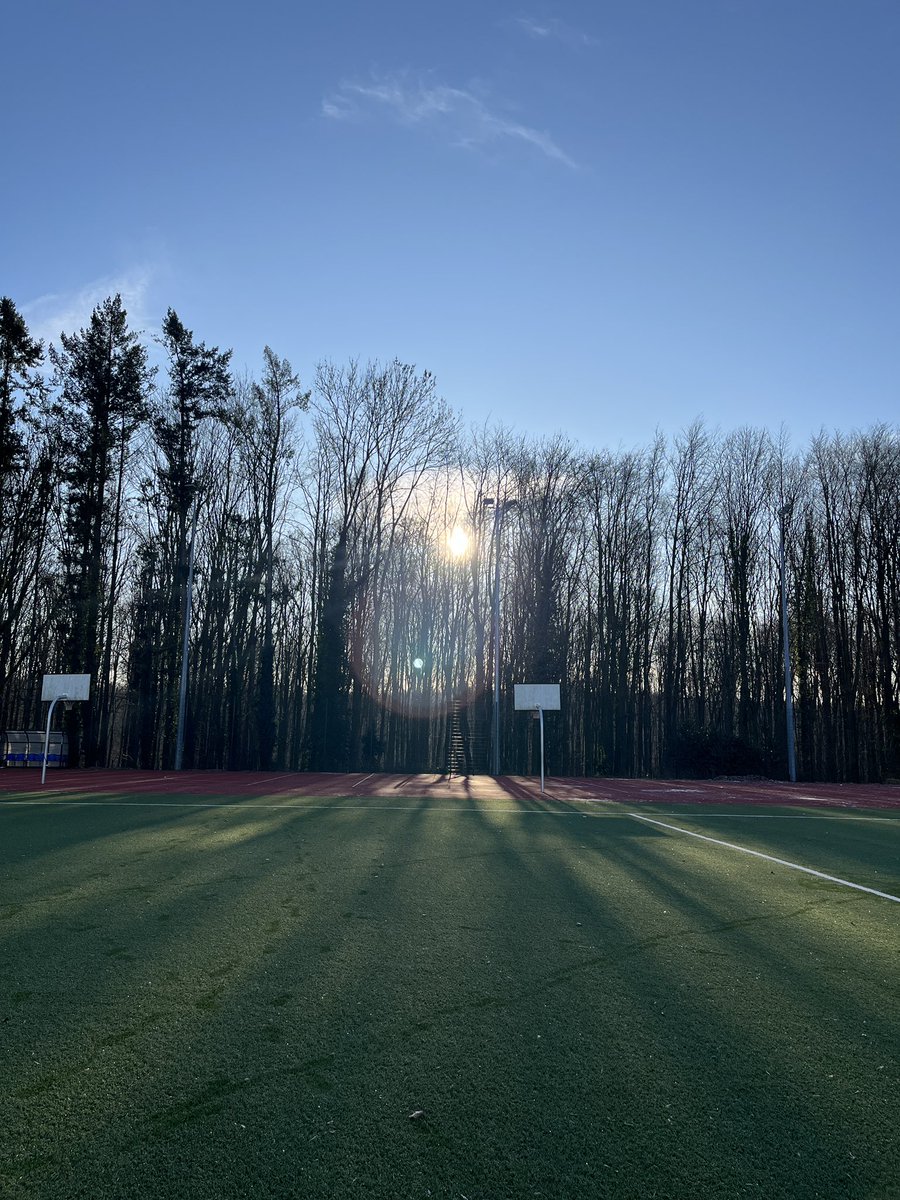 Beautiful winter sun at playtime today at <a href="/BSB_Brussels/">The British School</a>