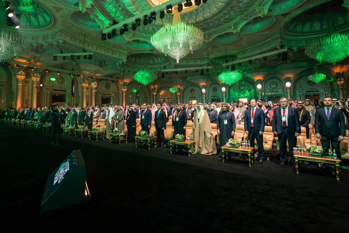 BAlkhorayef's tweet photo. تشرفت بافتتاح مؤتمر التعدين الدولي بنسخته الثالثة، برعاية مولاي خادم الحرمين الشريفين -حفظه الله- والذي أعلنا خلاله عن ارتفاع قيمة الثروات المعدنية المقدرة في المملكة بنسب�� 90%، لتصل إلى 2,5 تريليون دولار، في إنجاز مهم يعكس الإمكانات الكبيرة التي تتمتع بها المملكة في قطاع التعدين https://t.co/JrSq13oLJt