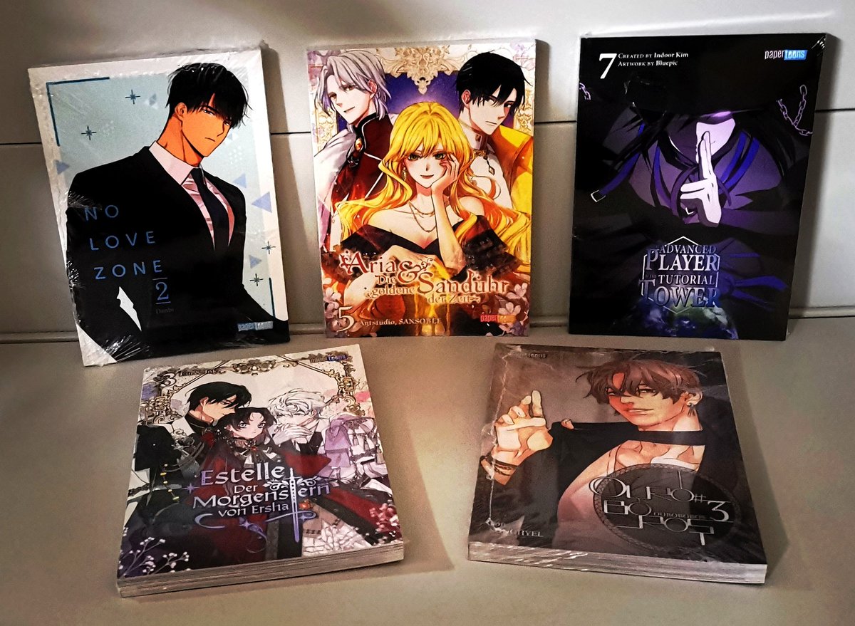 PresseComicShop's tweet photo. Die Neuheiten von @papertoons_de sind eingetroffen und bei uns online https://t.co/PMjwbK8O1J , sowie in unseren Geschäften Chemnitz Paul-Bertz-Str. 20 und Zwickau Magazinstr. 13-15 (ab Do) verfügbar. 😀

#webtoons #nolovezone #theadvancedplayerofthetutorialtower #pressecomicshop https://t.co/g8C77TQfSm