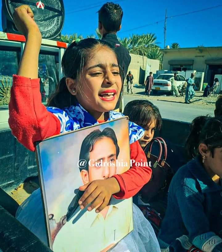 Zeeshan73521847's tweet photo. زویا ظہیر اپنے والد ظہیر بلوچ کے بازیابی کے لئے کئی سالوں سے جہد کرتی آرہی ہے.. ظہیر بلوچ کو 13 اپریل 2015 کو حب چوکی سے لاپتہ کیا گیا تھا نو سال گزرنے کے باوجود ظہیر بلوچ تاحال لاپتہ ہے..
#ReleaseZaheerBaloch
#IStandWithBalochMarch 
#MarchAgainstBalochGenocide https://t.co/xNKx5Qr14s