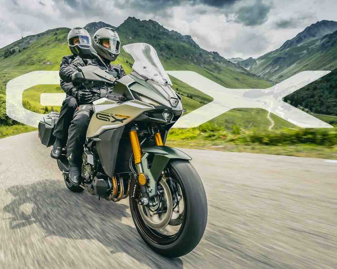 suzukicycles's tweet photo. The Supreme Sport Crossover has arrived. The 2024 Suzuki GSX-S1000GX+

To learn more, visit https://t.co/o6s4sRdxq9

#Suzuki #SuzukiCycles #GSXS1000GXPlus https://t.co/DzB5okQRhy