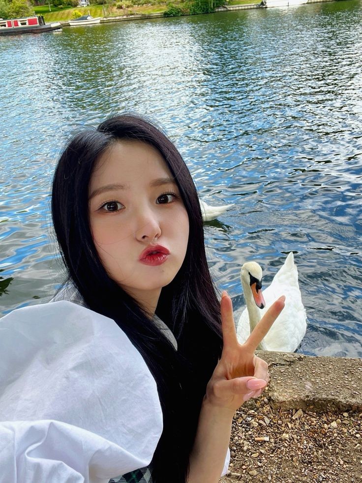 O sonho de toda bailarina é estar no lago dos cisnes! 🤍🦢